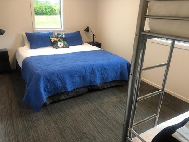 Ashburton Holiday Park Стая снимка